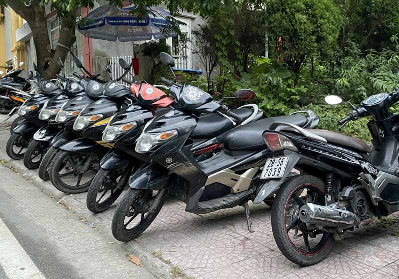 Motorbike shop Cat Ba Island