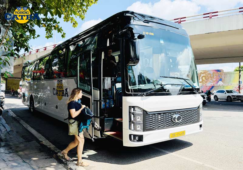 How to get to Cat Ba Island from Hanoi by bus and boat