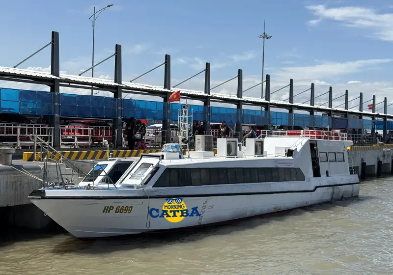 Speedboat transfer between Cat Ba Island and mainland Vietnam