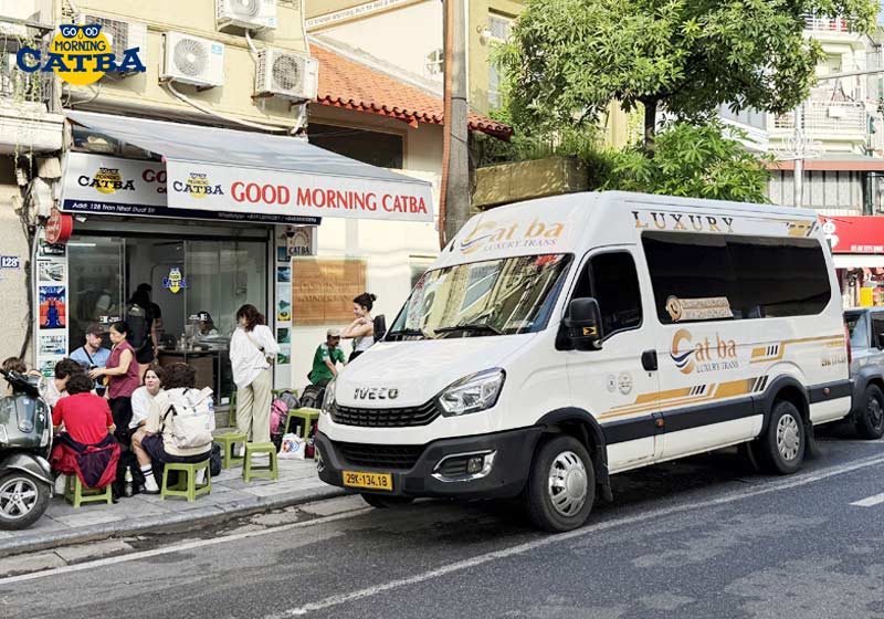 Xe Limousine 9 chỗ Good Morning Cát Bà