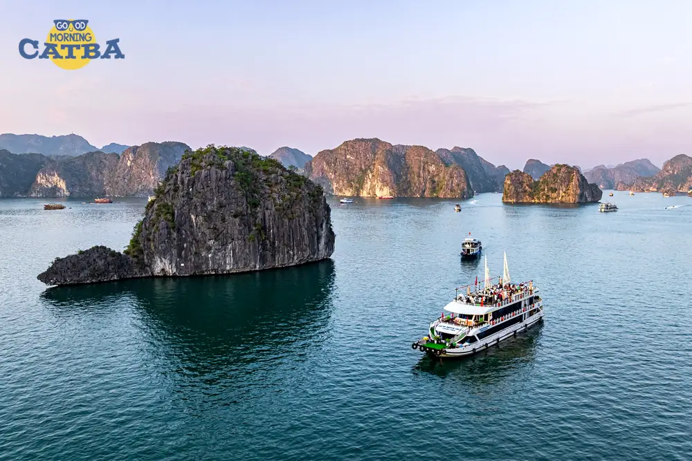 Boat cruising Lan Ha Bay on day 2 of Cat Ba 2 days 1 night tour