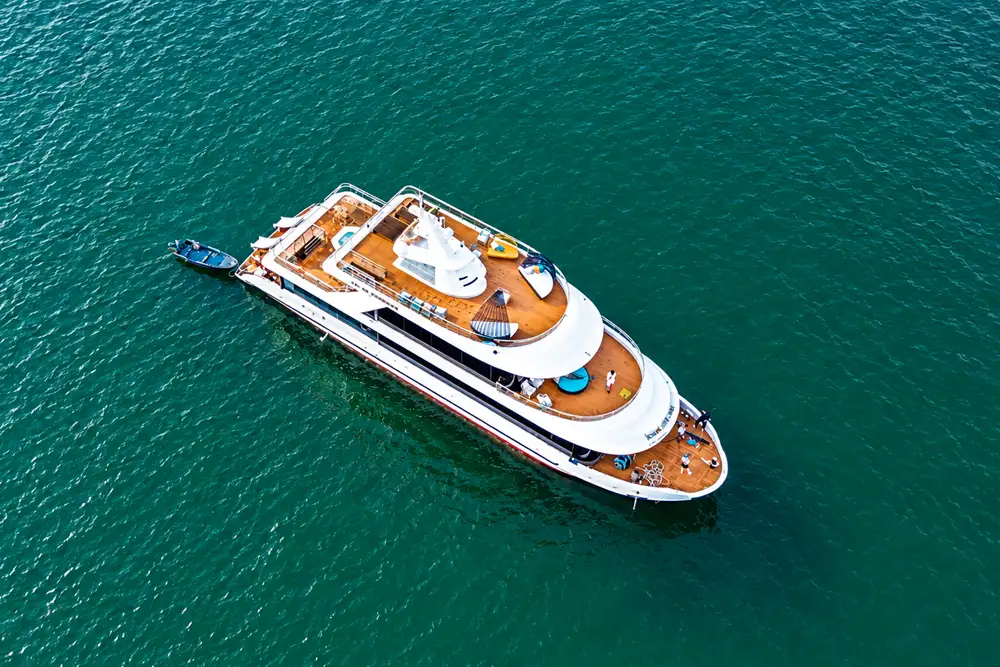 Lan ha bay 1 day tour