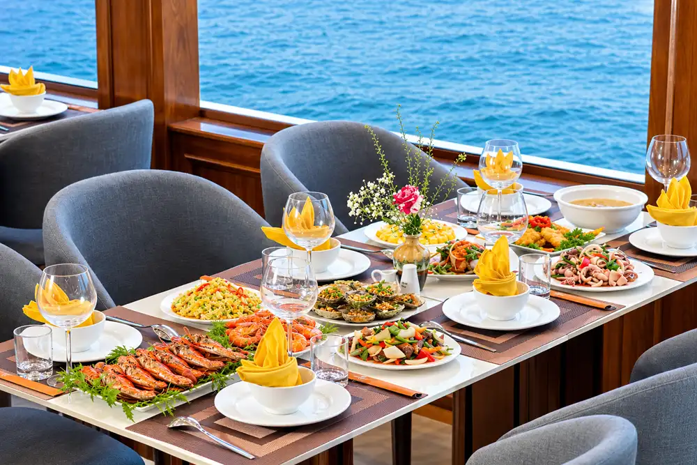 Lunch on Lan Ha Bay cruise